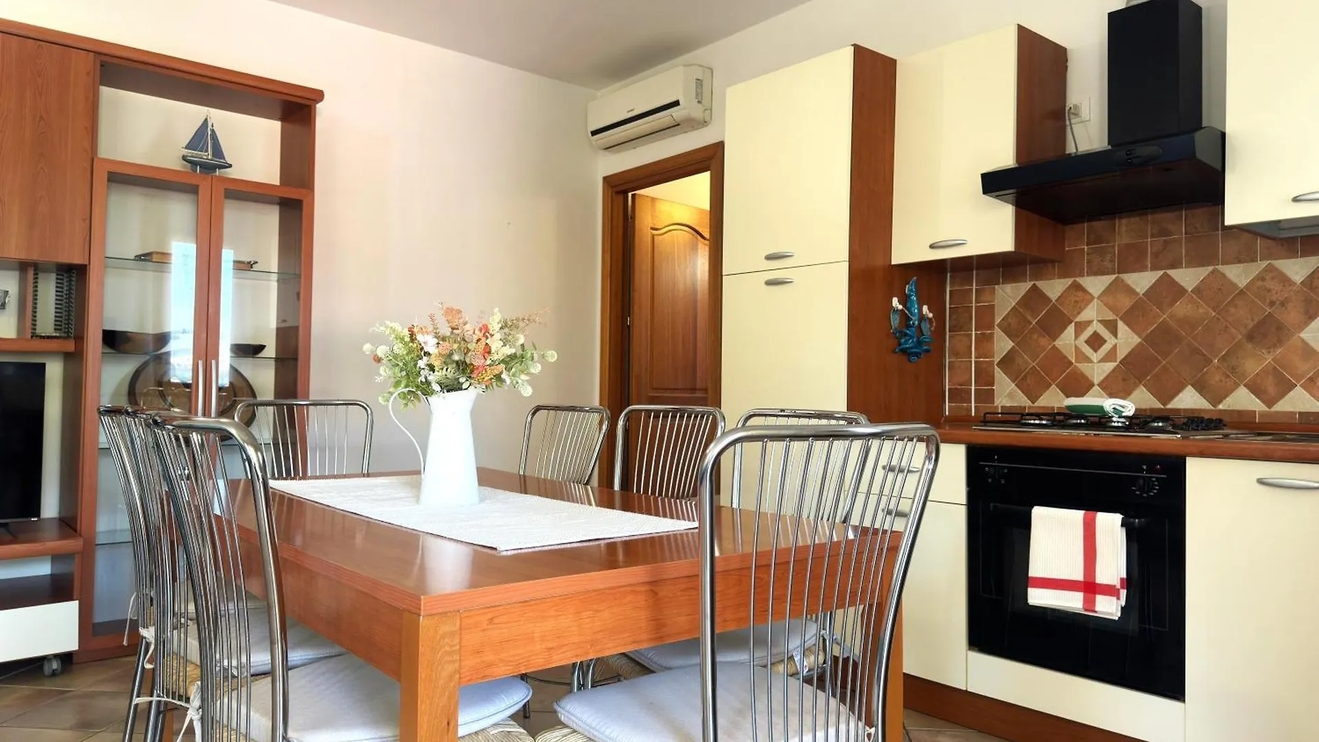 Clarissa House Villa Villasimius Tatil Evi